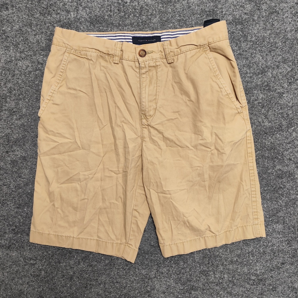 Tommy Hilfiger Shorts Mens 30 Beige Chino Cotton Twill Flat Front Casual Logo - Picture 1 of 12